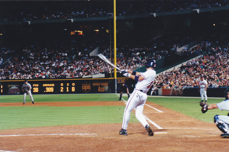 Chipper Jones homers off Tony Armas...